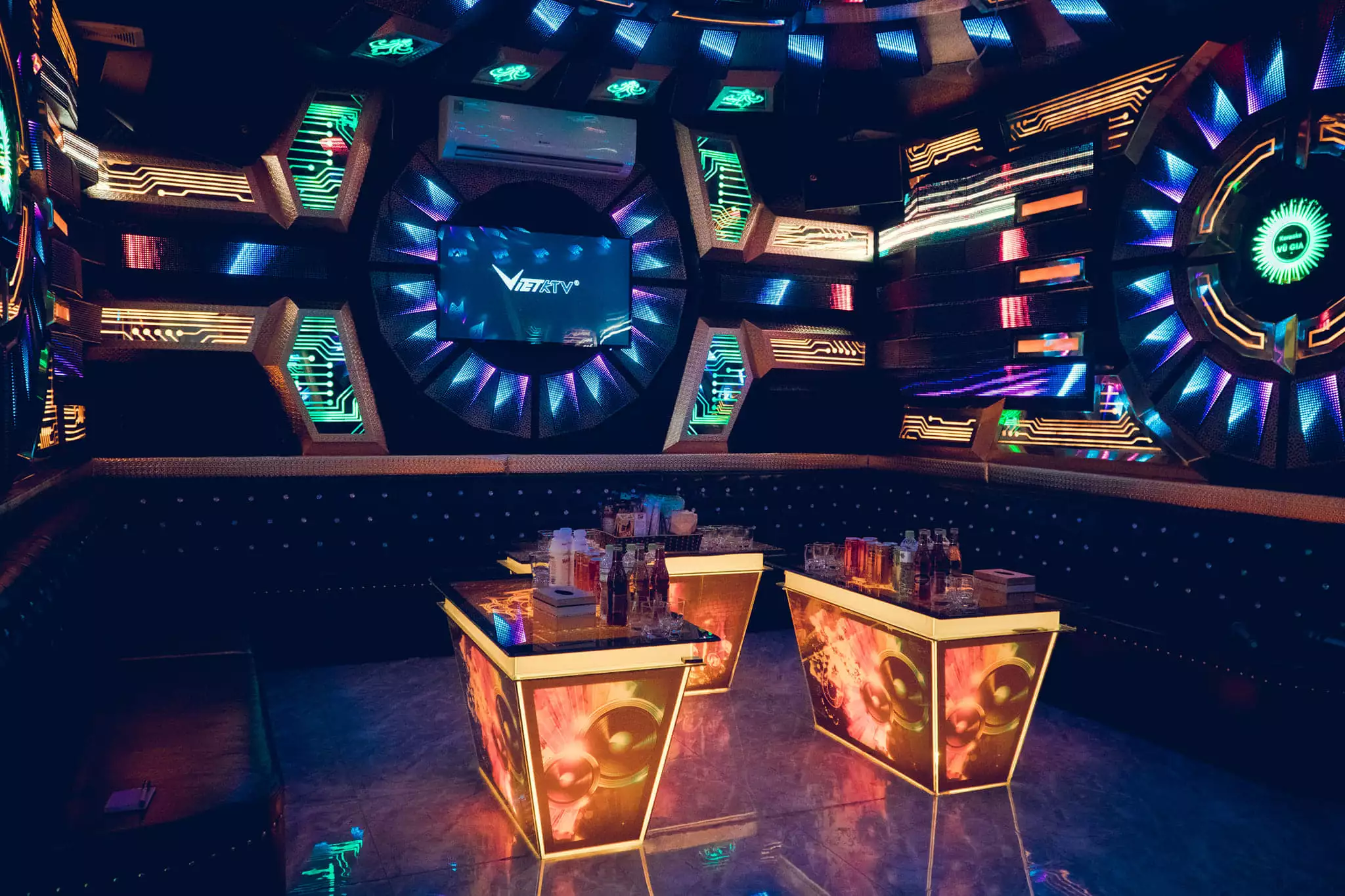 Karaoke Cho Nhóm Bạn Tại Hà Đông