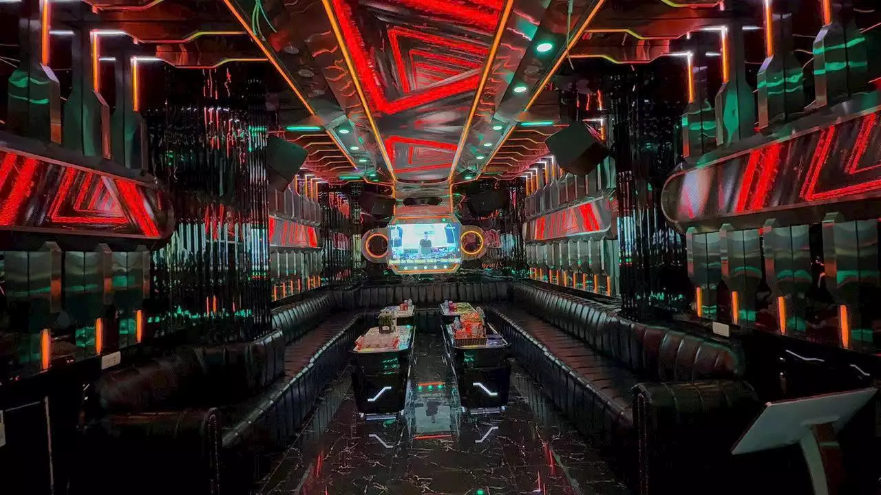 Karaoke LonDon – Đẳng cấp hoàng gia giữa lòng Mỹ Đình