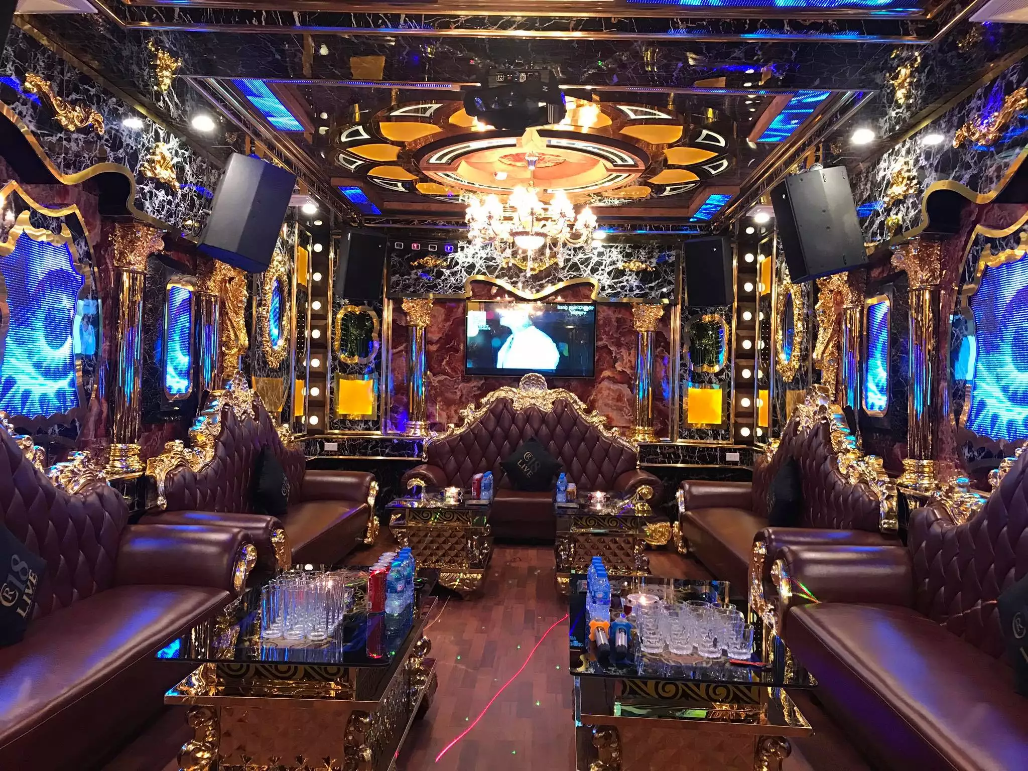 Karaoke Hoàng Gia – Không gian sang chảnh cho hội yêu cái đẹp